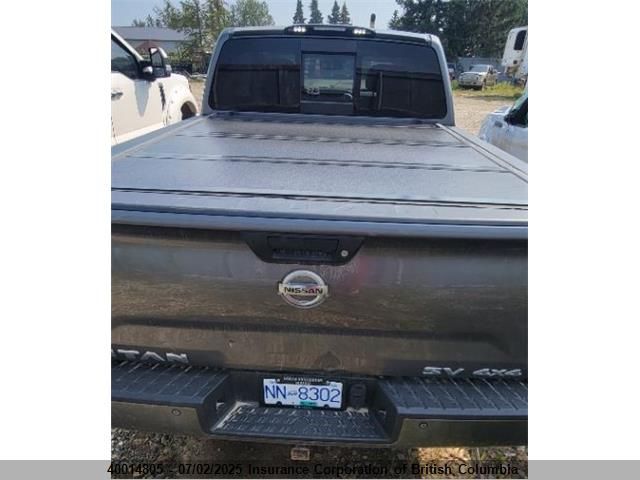 1N6AA1E51HN507724 Nissan 2017