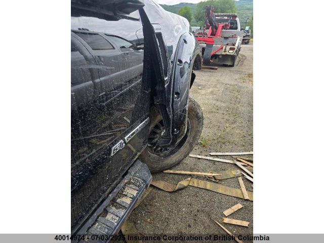 1FT8W3BT5NEF17203 Ford 2022