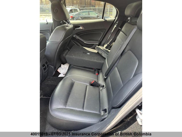 WDCTG4GB5JJ527528 Mercedes-Benz 270