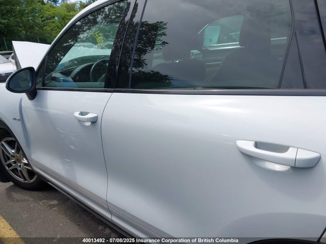 Porsche 2014 2014 WP1AF2A20ELA45927 Image 14