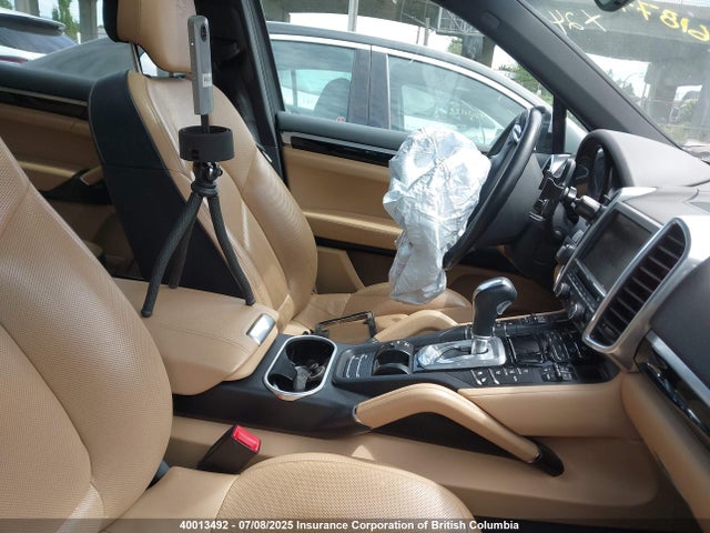 Porsche 2014 2014 WP1AF2A20ELA45927 Image 5