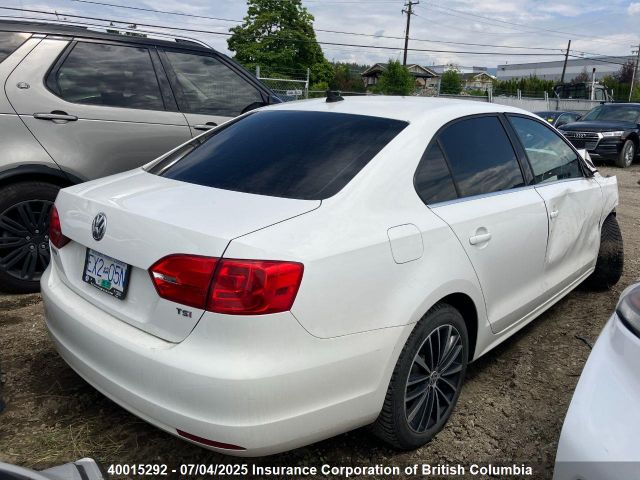 3VWL07AJ9EM358549 Volkswagen 2014