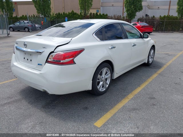1N4AL3AP0FN332627 Nissan 2015
