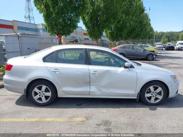 3VWD07AJ7EM336280 Volkswagen 2014