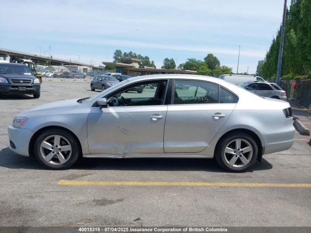 3VWD07AJ7EM336280 Volkswagen 2014