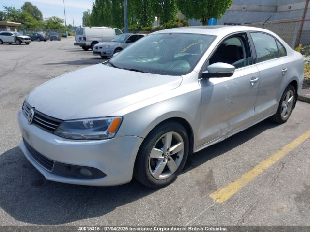 3VWD07AJ7EM336280 Volkswagen 2014