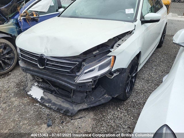 3VWD07AJ1FM356865 Volkswagen 2015