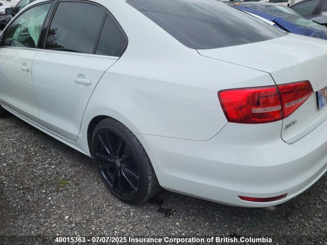 3VWD07AJ1FM356865 Volkswagen 2015