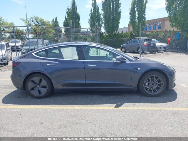 5YJ3E1EAXLF786174 Tesla 2020