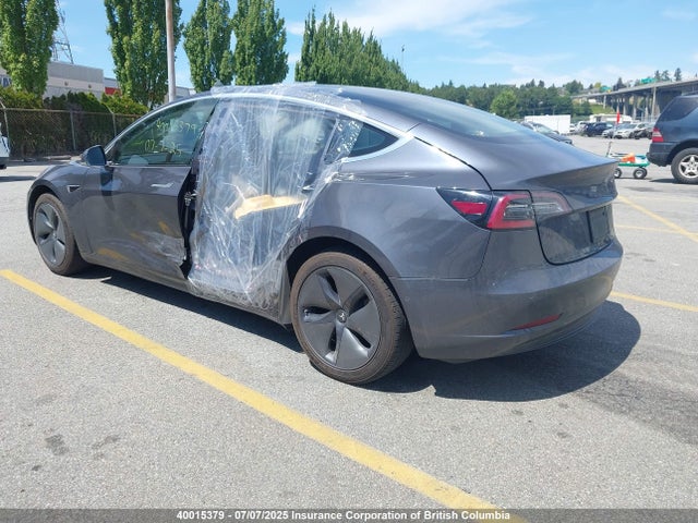 5YJ3E1EAXLF786174 Tesla 2020
