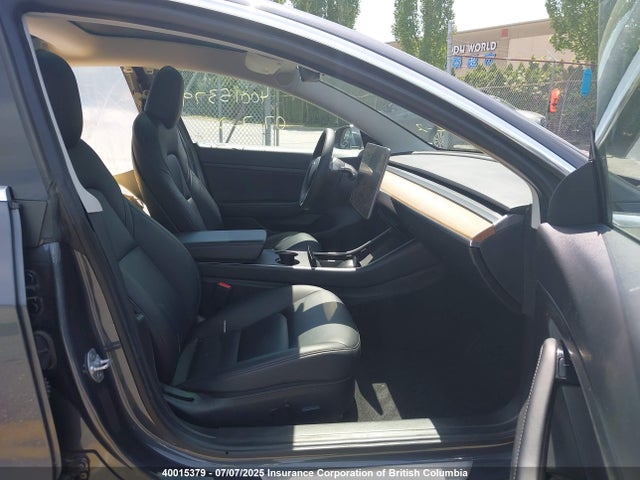 5YJ3E1EAXLF786174 Tesla 2020