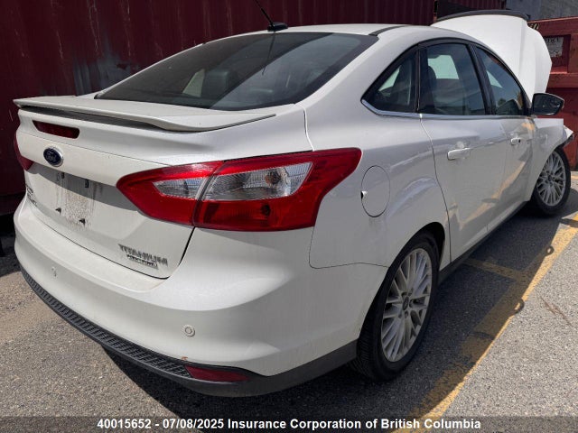 Ford Focus Titanium 2014 1FADP3J29EL288899 Image 26