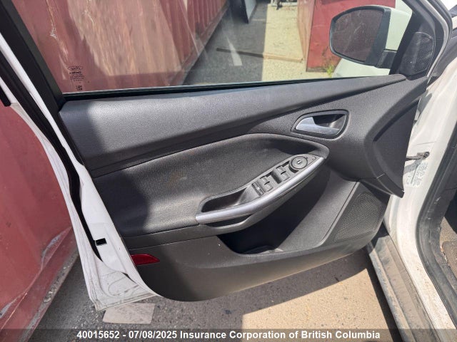 Ford Focus Titanium 2014 1FADP3J29EL288899 Image 31