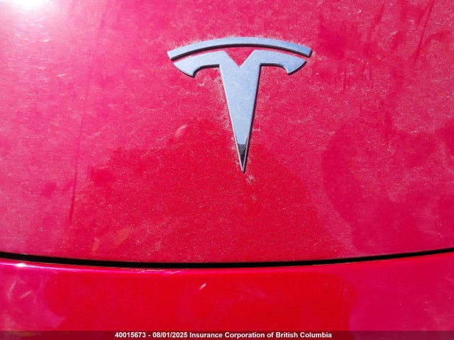 5YJ3E1EA4JF029011 Tesla 2018