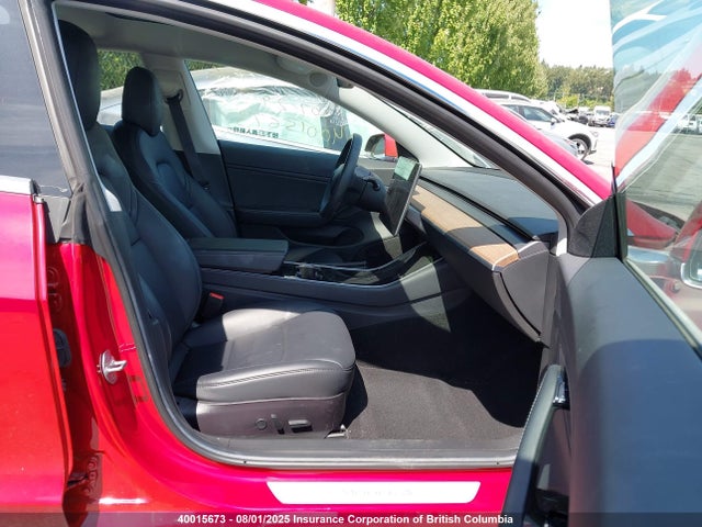 5YJ3E1EA4JF029011 Tesla 2018