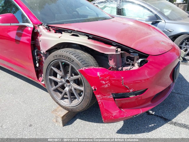 5YJ3E1EA4JF029011 Tesla 2018