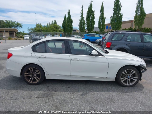 BMW 320i 2015 WBA3C3C58FP663178 Image 13
