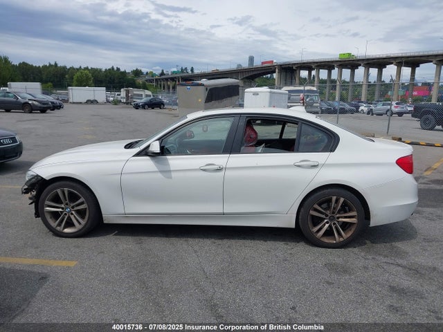 BMW 320i 2015 WBA3C3C58FP663178 Image 14