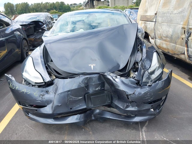5YJ3E1EB4KF393844 Tesla MODEL 3
