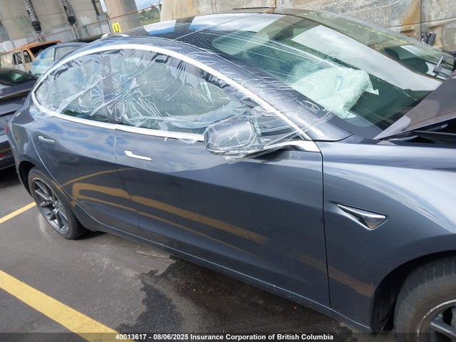 5YJ3E1EB4KF393844 Tesla MODEL 3