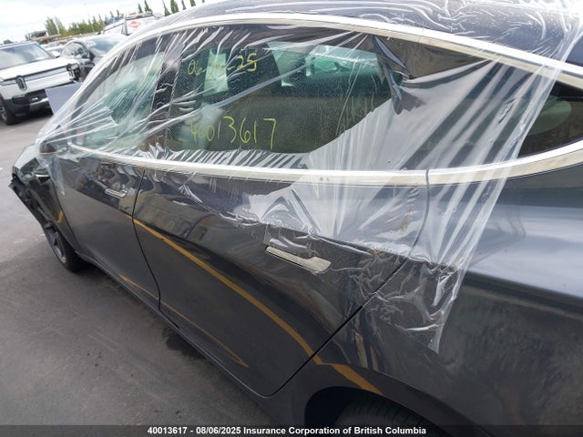 5YJ3E1EB4KF393844 Tesla MODEL 3