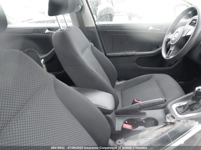 3VW2K7AJ7EM217551 Volkswagen 2014