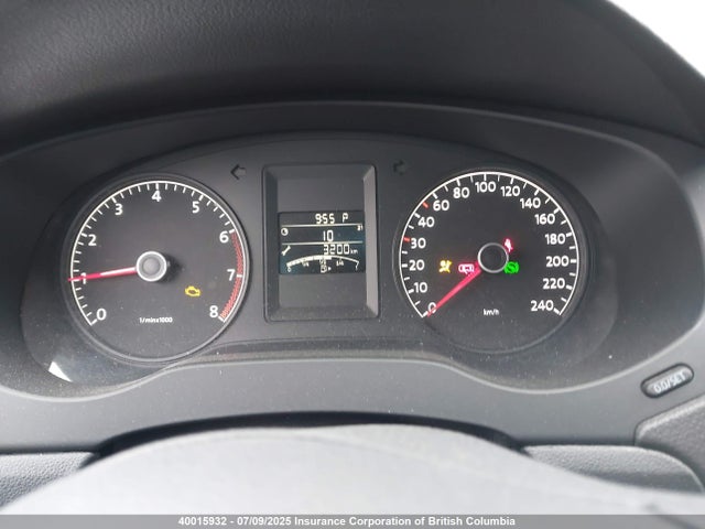 3VW2K7AJ7EM217551 Volkswagen 2014