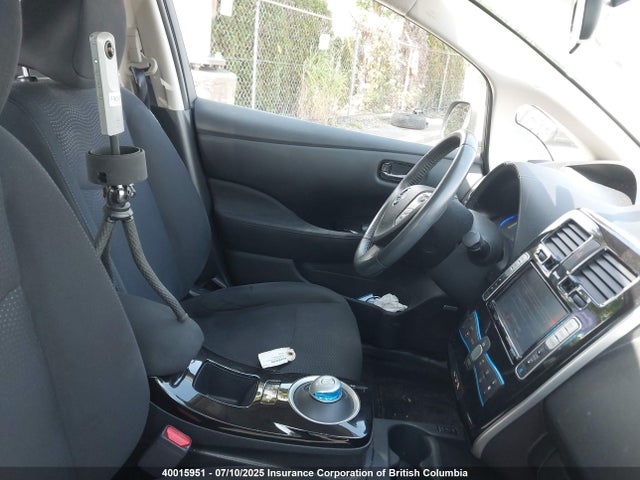 1N4BZ0CP3HC305838 Nissan 2017