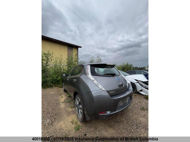 1N4BZ0CP9GC308516 Nissan 2016