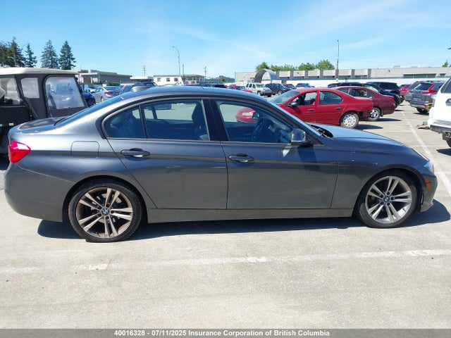 BMW 320i 2016 WBA8A3C56GK690647 Image 12