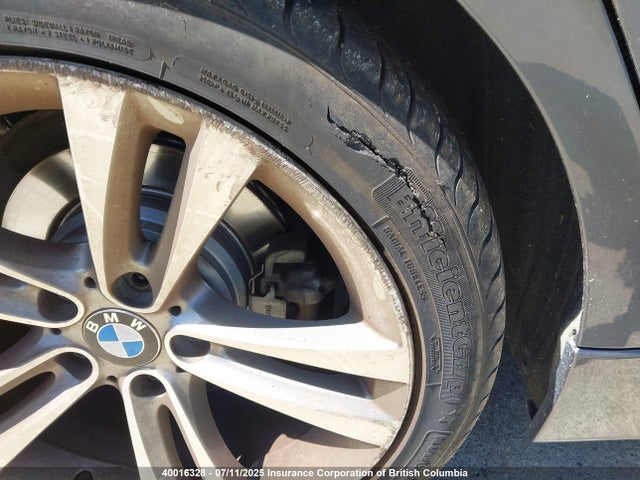 BMW 320i 2016 WBA8A3C56GK690647 Image 17