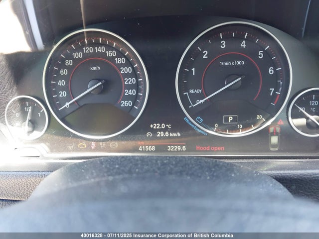 BMW 320i 2016 WBA8A3C56GK690647 Image 7