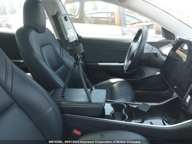 5YJ3E1EA6KF403071 Tesla 2019