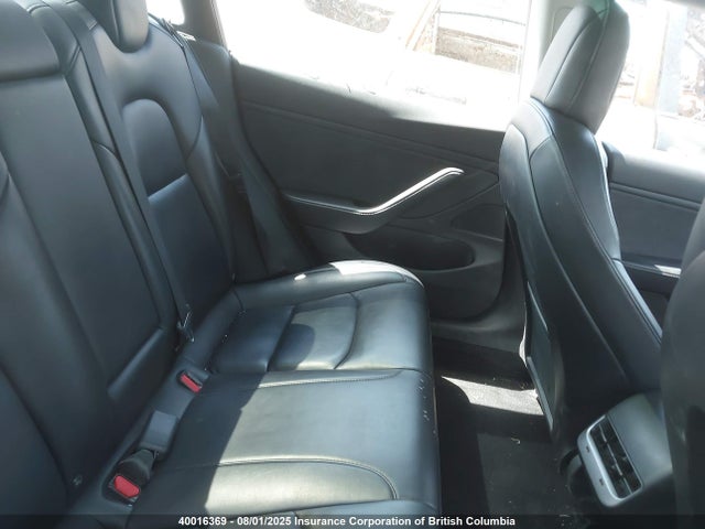 5YJ3E1EA6KF403071 Tesla 2019