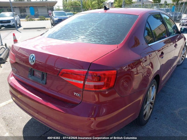 3VWLA7AJXFM269202 Volkswagen 2015