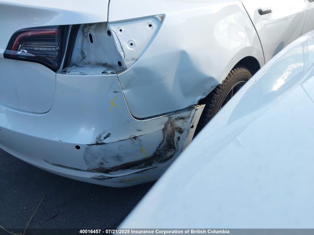 40016457 :رقم المزاد ، 5YJ3E1EA5MF847867 vin ، 2021 Tesla Model 3 مزاد بيع