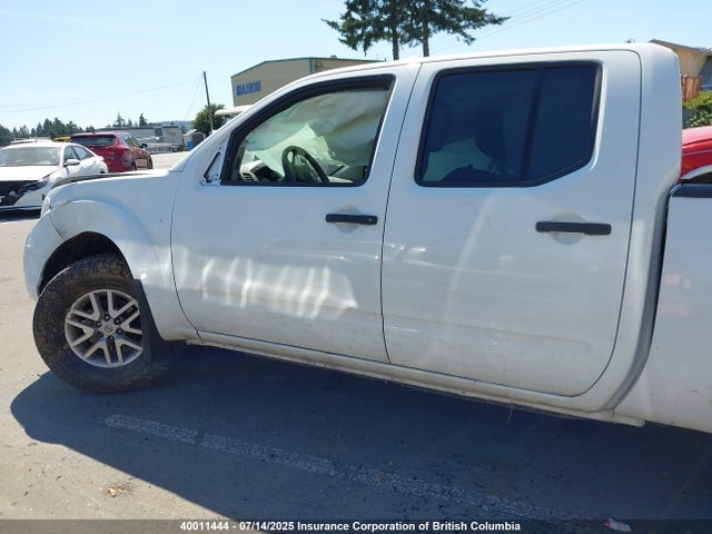 1N6AD0FV1JN729606 Nissan 2018
