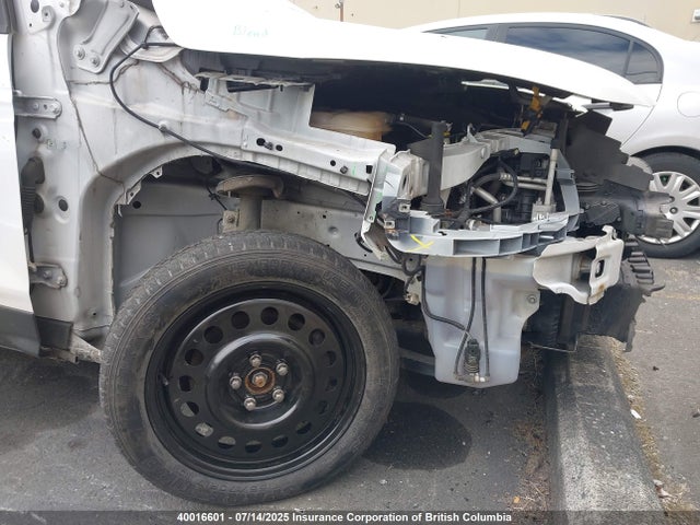 40016601 :رقم المزاد ، 1FMCU0GXXDUD05634 vin ، 2013 Ford Escape Se مزاد بيع