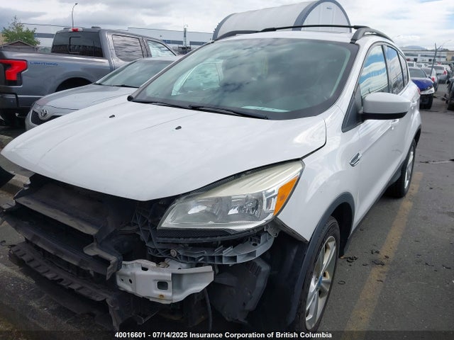 40016601 :رقم المزاد ، 1FMCU0GXXDUD05634 vin ، 2013 Ford Escape Se مزاد بيع