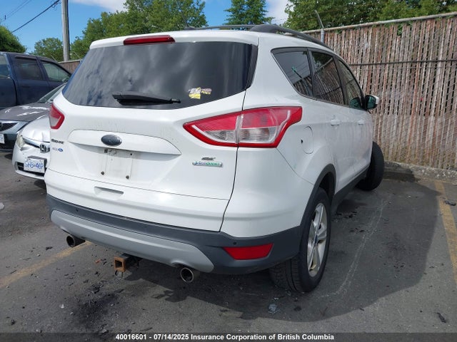 40016601 :رقم المزاد ، 1FMCU0GXXDUD05634 vin ، 2013 Ford Escape Se مزاد بيع