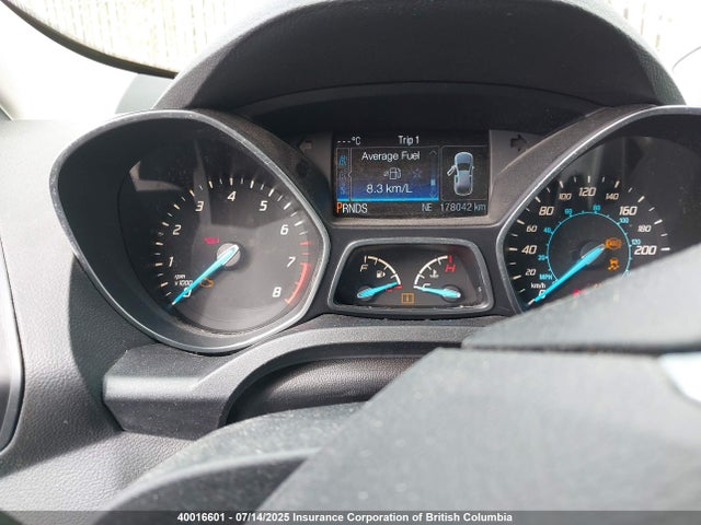 40016601 :رقم المزاد ، 1FMCU0GXXDUD05634 vin ، 2013 Ford Escape Se مزاد بيع