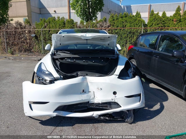 7SAYGAEE9SF236582 Tesla 2025