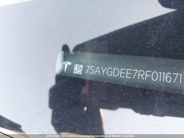 Tesla Model Y 2024 7SAYGDEE7RF011671 Image 9