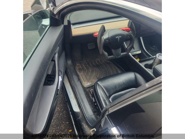 5YJ3E1EA8KF422527 Tesla MODEL 3