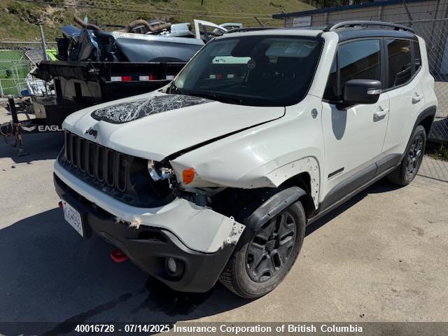 Jeep 2017 2017 ZACCJBCB4HPF41495 Image 2