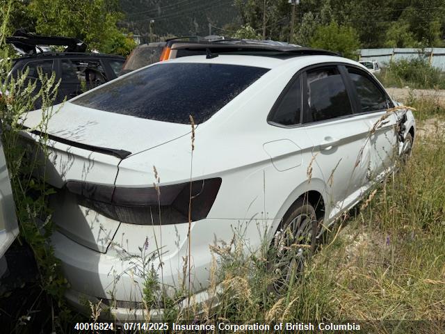 3VWG57BU5MM061580 Volkswagen tsi