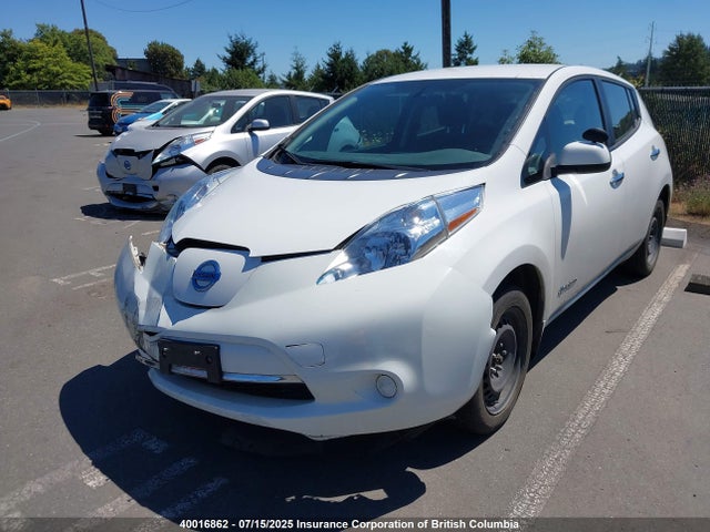 1N4AZ0CP0FC302288 Nissan 2015