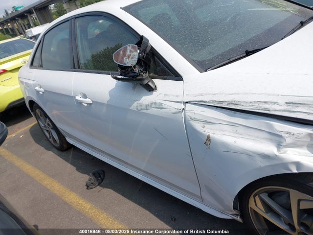 WAUAAAF43RN007426 Audi 40 tfsi