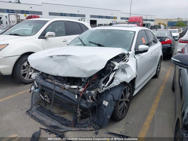 3VWD07AJ5FM297335 Volkswagen 2015