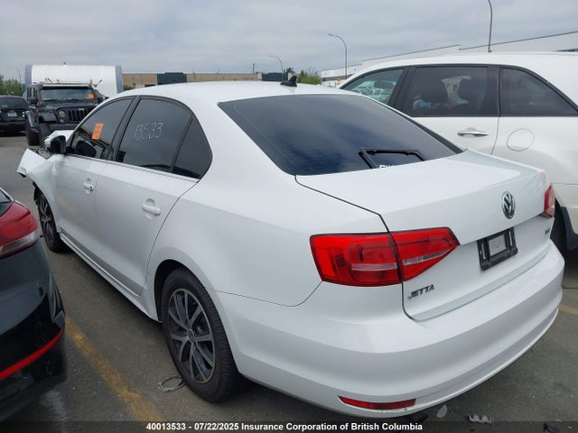 3VWD07AJ5FM297335 Volkswagen 2015